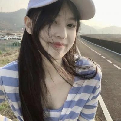 心不在焉的服务生
